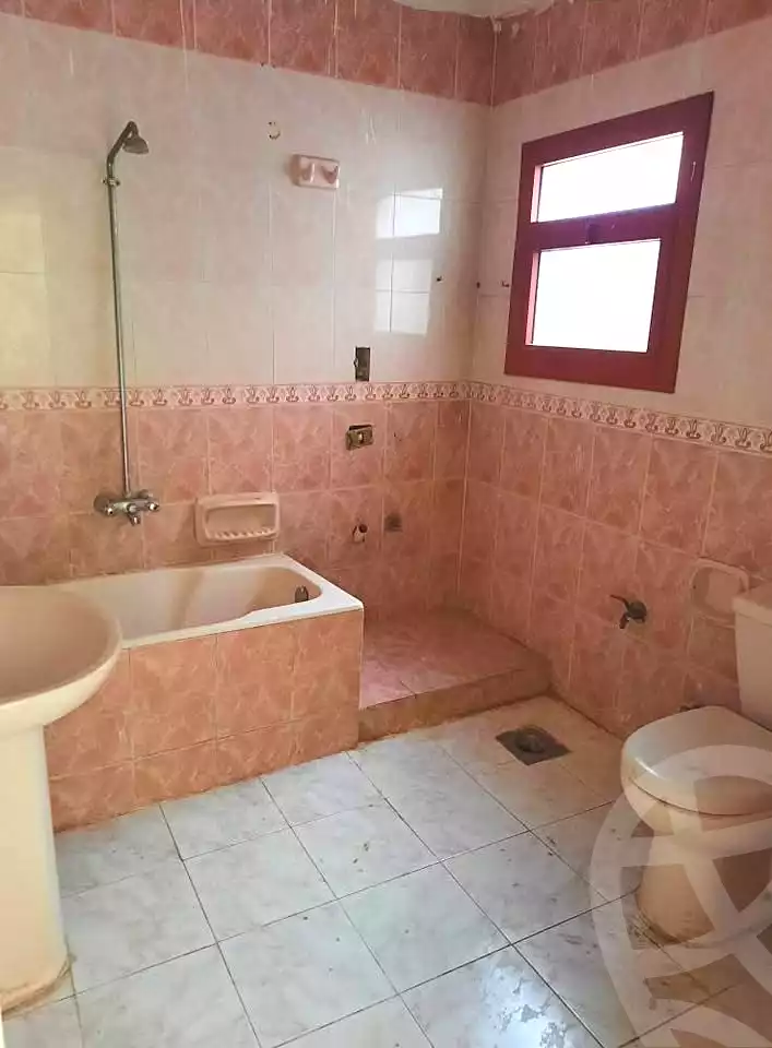 https://aqarmap.com.eg/ar/listing/7058964-for-sale-cairo-ain-shams-yn-shms-lgrby
