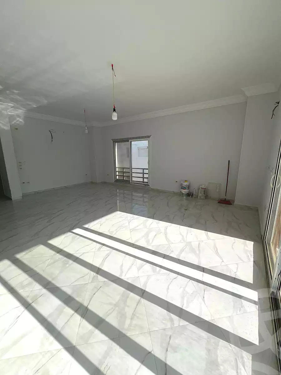 https://aqarmap.com.eg/ar/listing/7059918-for-sale-cairo-new-cairo-compounds-hyde-park-peaksville-hyde-park