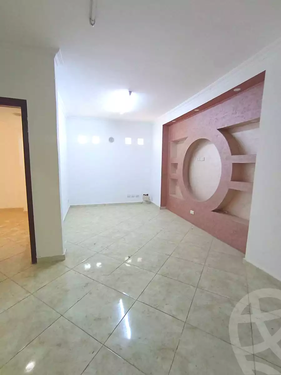 https://aqarmap.com.eg/ar/listing/7060019-for-sale-cairo-helwan-helwan-el-sharkeya-ismael-kamel-st