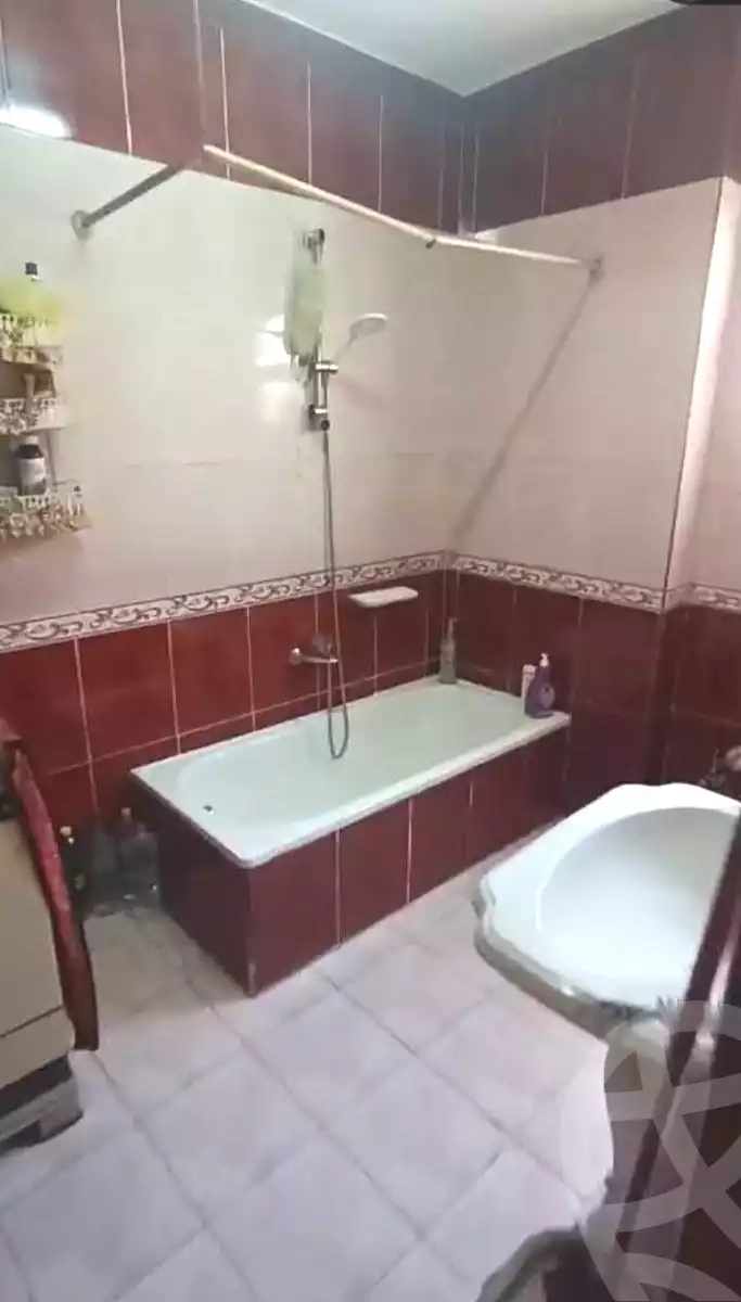 https://aqarmap.com.eg/ar/listing/7060513-for-sale-cairo-shoubra-ltr-lbwlqy