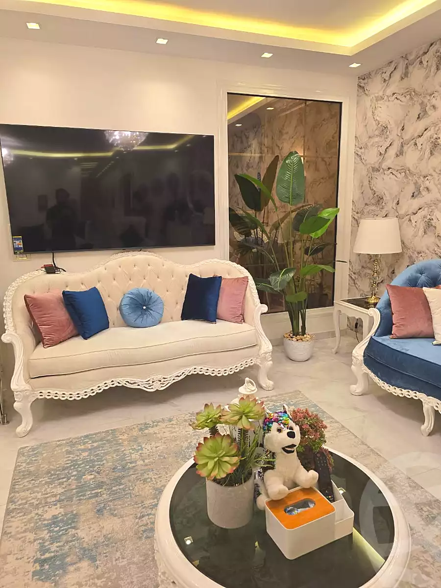 https://aqarmap.com.eg/ar/listing/7060709-for-sale-cairo-el-shorouk-lhy-lwl-shrq-neighborhood-1