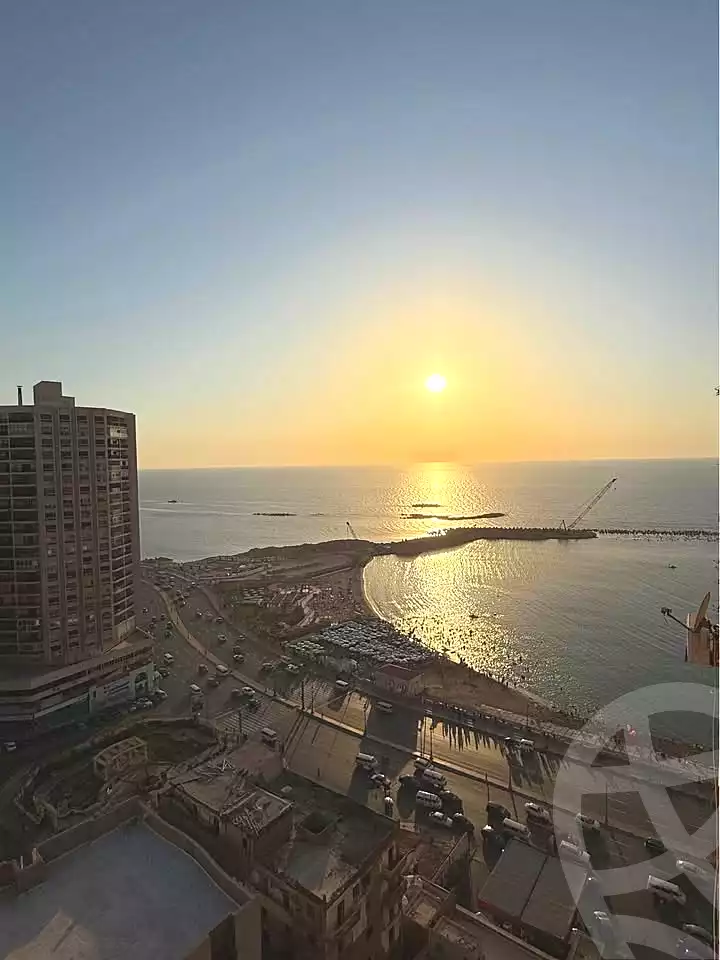 https://aqarmap.com.eg/ar/listing/7061299-for-sale-alexandria-sydy-bshr-sydy-bshr-bhry-shr-khld-bn-lwlyd