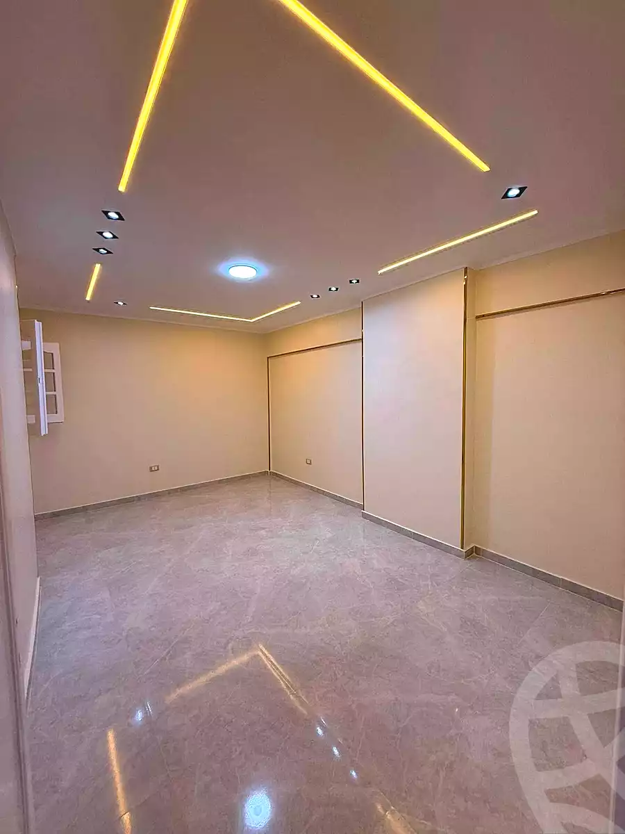https://aqarmap.com.eg/ar/listing/7061419-for-sale-alexandria-sydy-bshr-sydy-bshr-bhry-street-15