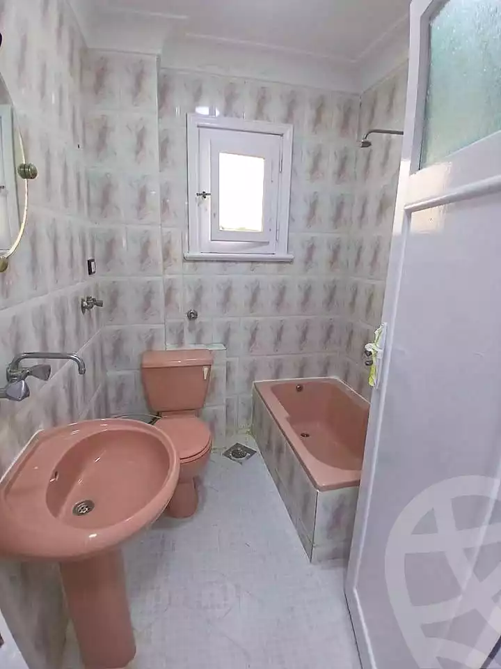 https://aqarmap.com.eg/ar/listing/7061492-for-sale-alexandria-al-agamy-shataa-el-nakheel