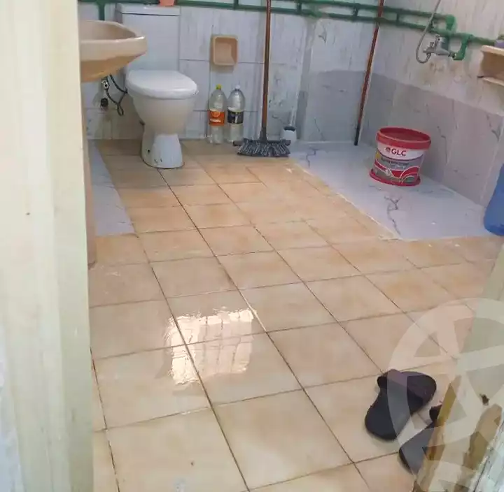 https://aqarmap.com.eg/en/listing/7062166-for-sale-alexandria-al-agamy-bw-ywsf-hosni-mubarak-st