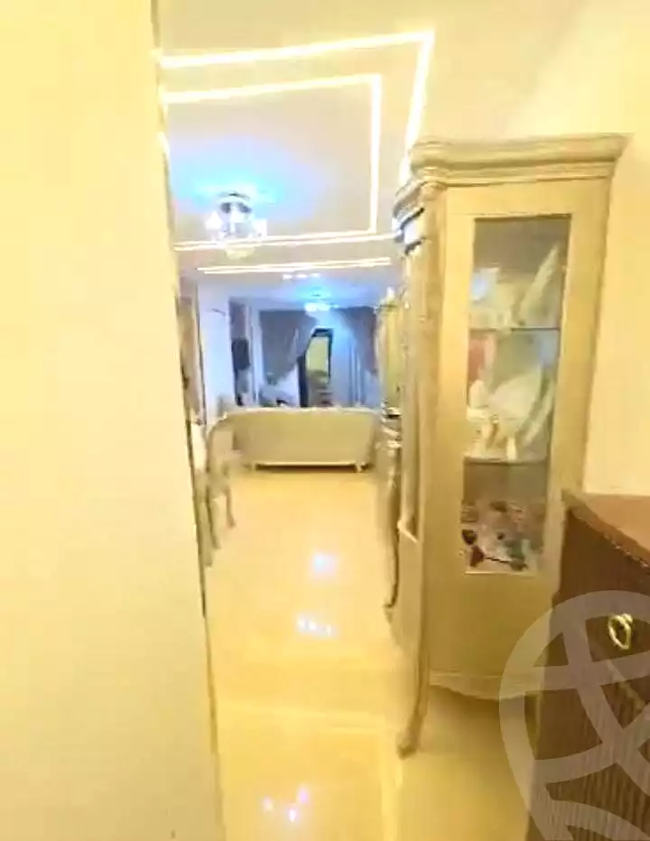 https://aqarmap.com.eg/ar/listing/7062183-for-sale-alexandria-sydy-bshr-sydy-bshr-bhry-shr-khld-bn-lwlyd