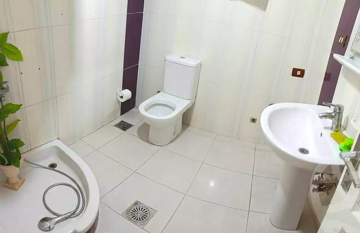 https://aqarmap.com.eg/ar/listing/7062363-for-rent-alexandria-zezenia