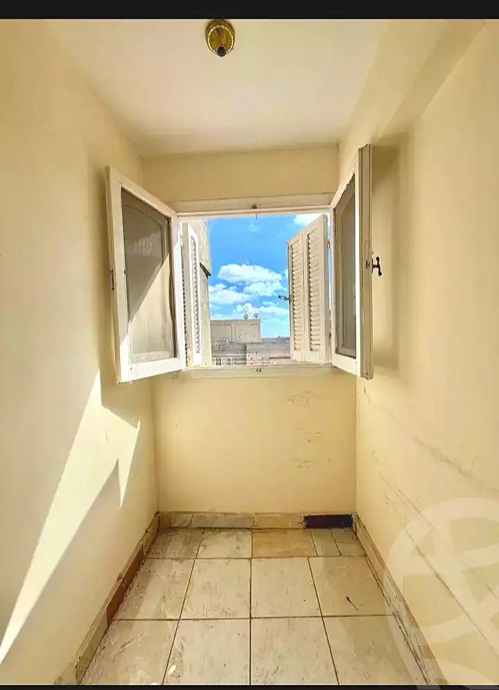 https://aqarmap.com.eg/ar/listing/7062466-for-sale-alexandria-al-agamy-lbytsh