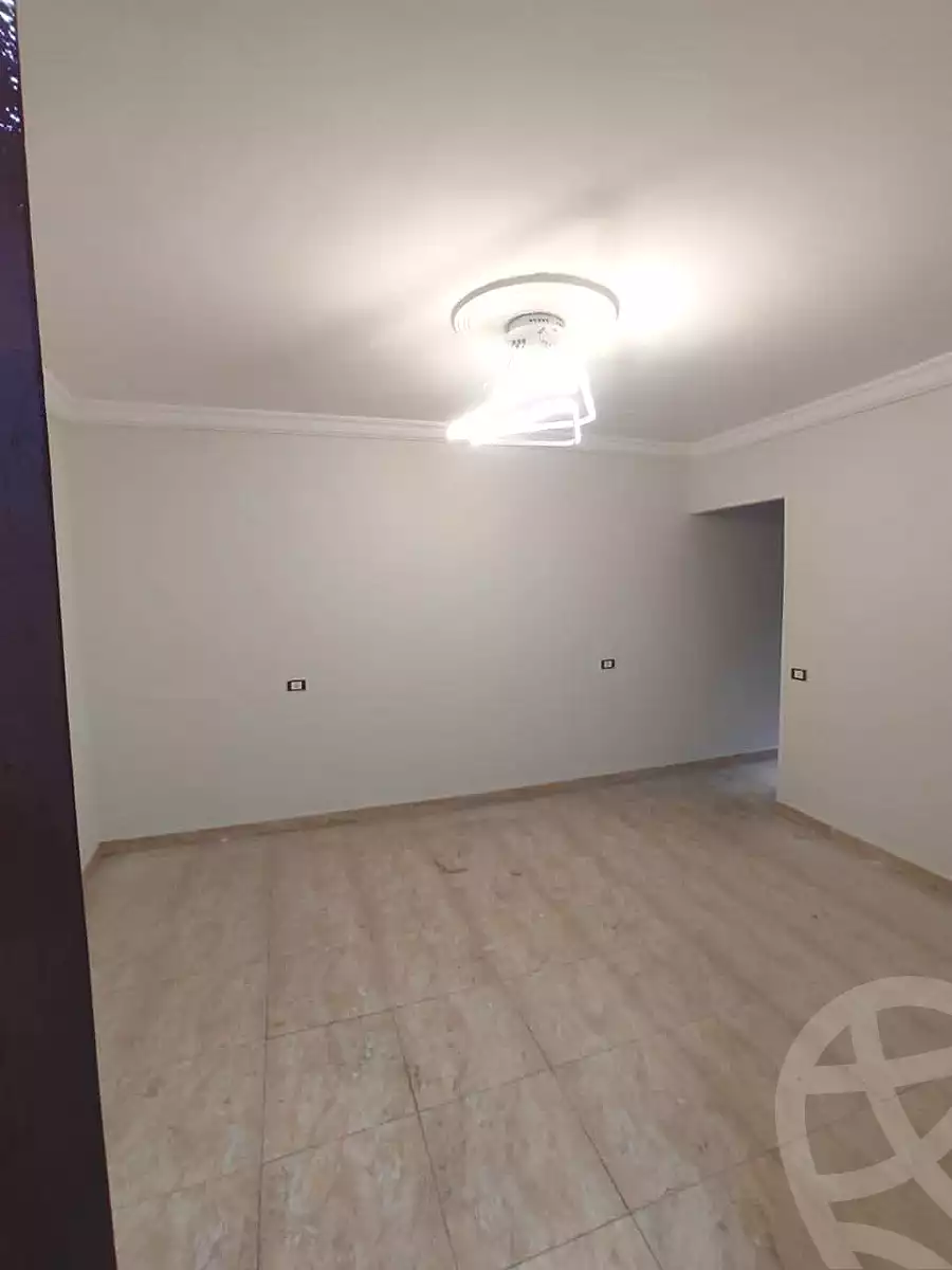 https://aqarmap.com.eg/en/listing/7062707-for-sale-alexandria-al-agamy-lbytsh-el-neyaba-st