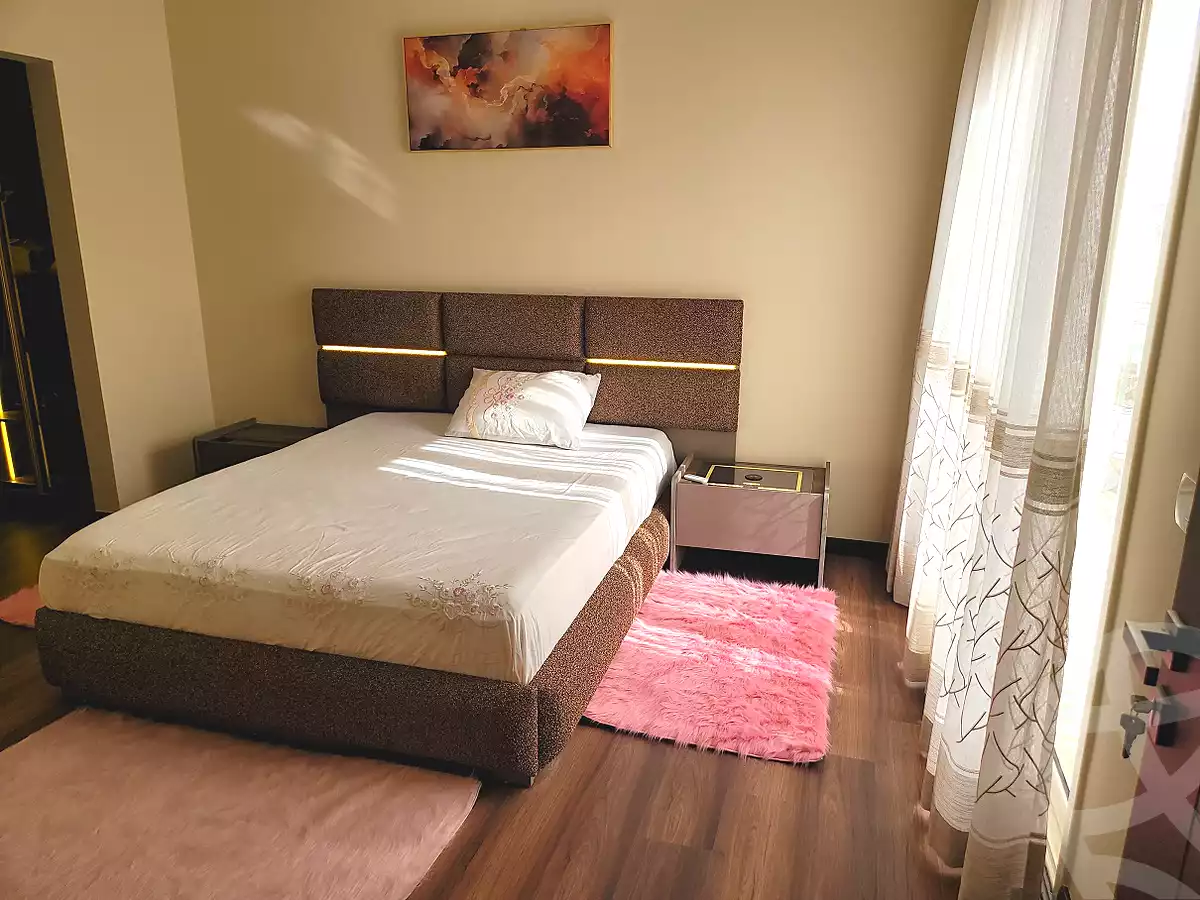 https://aqarmap.com.eg/ar/listing/7062899-for-sale-cairo-new-cairo-compounds-ninety-avenue