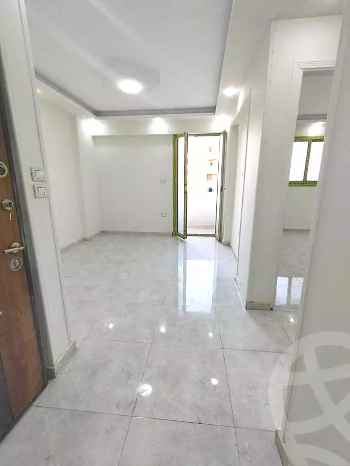 https://aqarmap.com.eg/ar/listing/7063750-for-sale-alexandria-el-asafra-shr-45