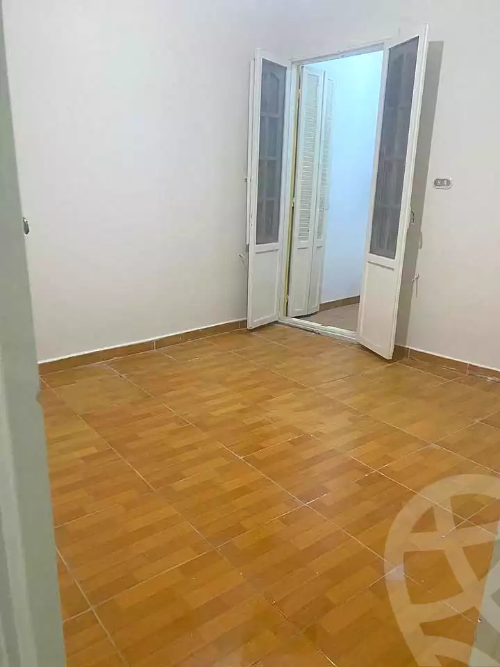 https://aqarmap.com.eg/en/listing/7064053-for-sale-alexandria-sydy-bshr-sydy-bshr-bhry