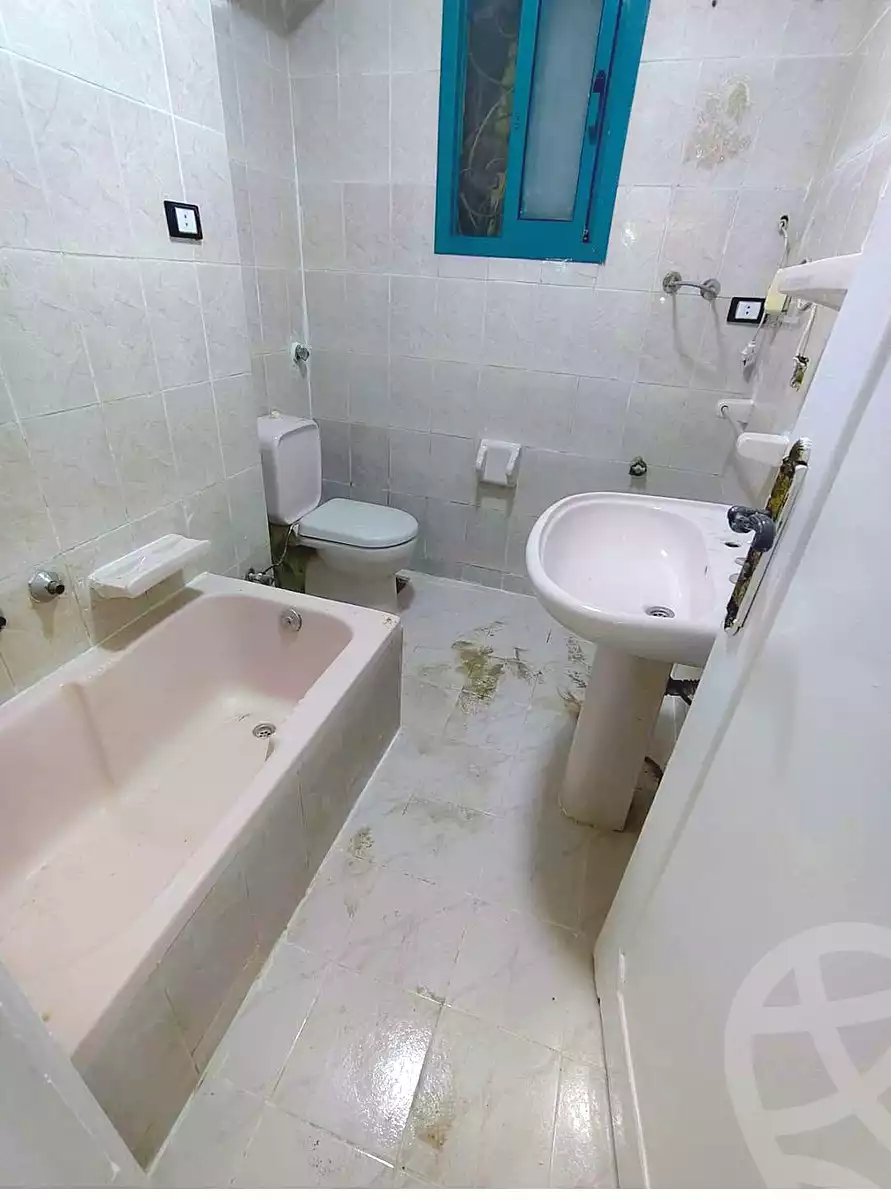 https://aqarmap.com.eg/ar/listing/7064139-for-sale-alexandria-al-agamy-shataa-el-nakheel