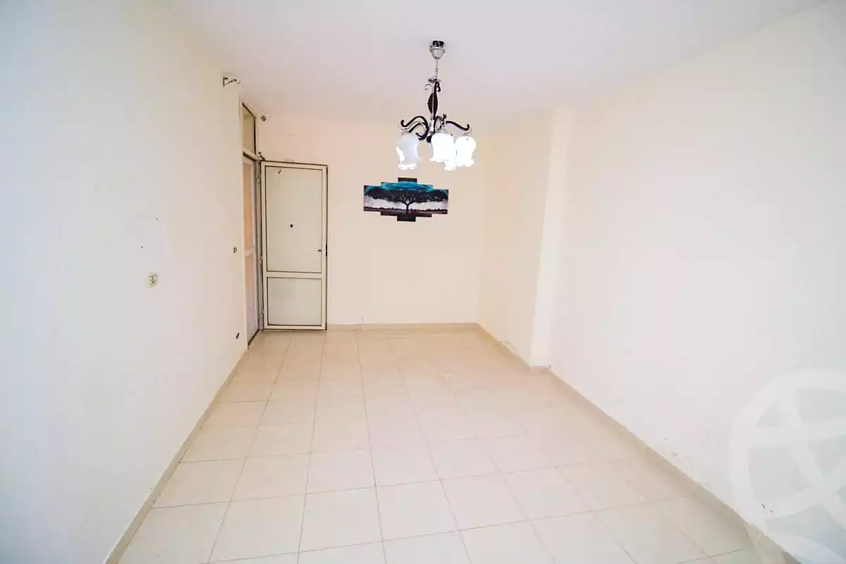 https://aqarmap.com.eg/ar/listing/7064470-for-sale-alexandria-camp-cesar-famous-st