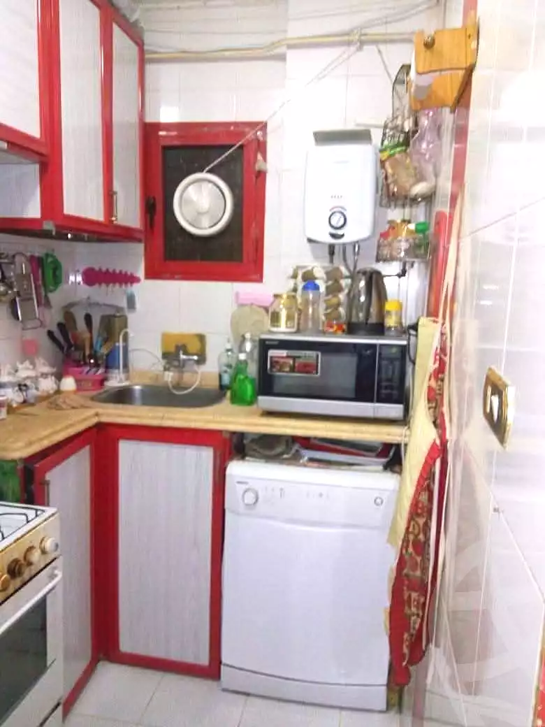 https://aqarmap.com.eg/en/listing/7064473-for-rent-alexandria-shds
