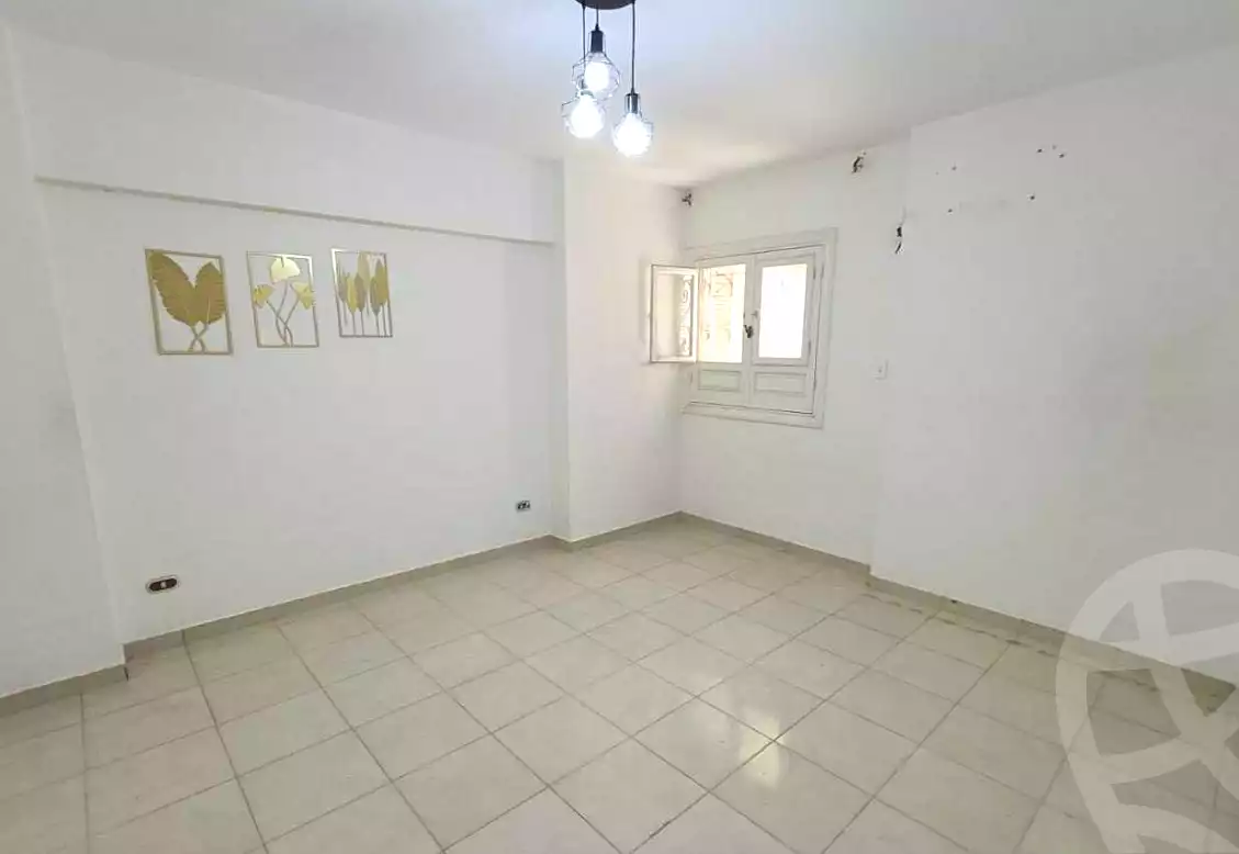 https://aqarmap.com.eg/ar/listing/7064820-for-sale-alexandria-camp-cesar-port-said-street