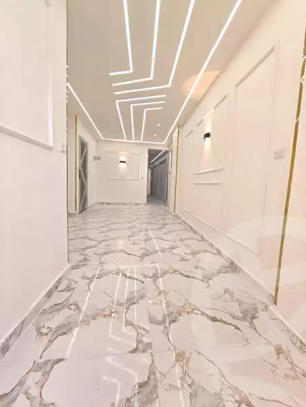 https://aqarmap.com.eg/ar/listing/7064843-for-sale-alexandria-sydy-bshr-shr-mlk-hfny