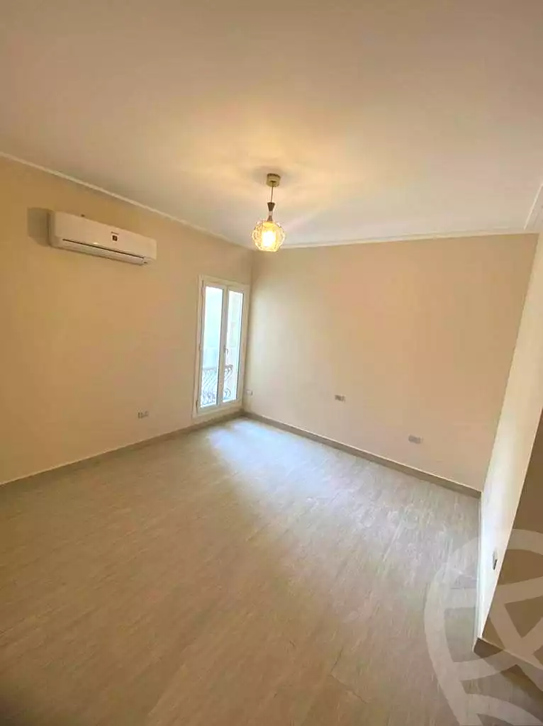 https://aqarmap.com.eg/ar/listing/7064959-for-rent-cairo-new-cairo-compounds-mountain-view-hyde-park