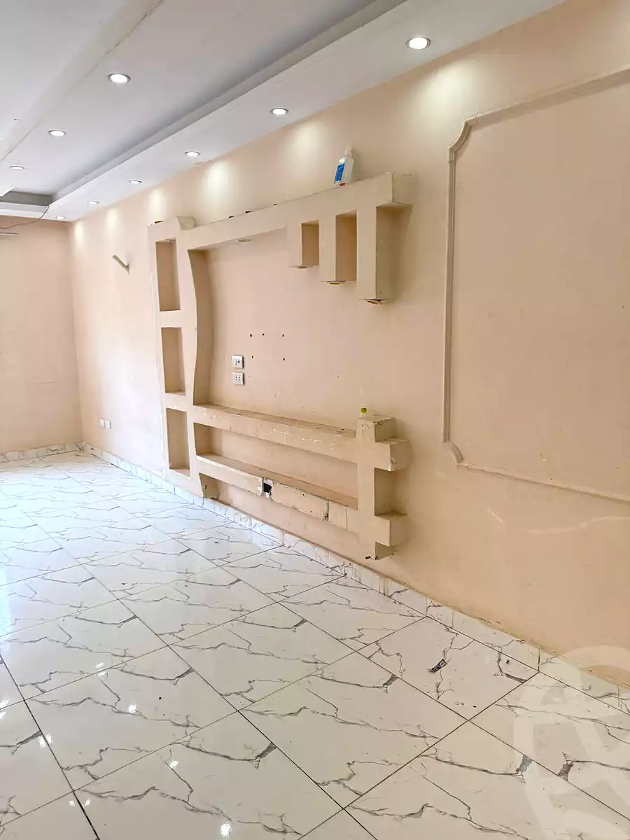 https://aqarmap.com.eg/ar/listing/7058931-for-sale-cairo-faisal-shareaa-el-eshren