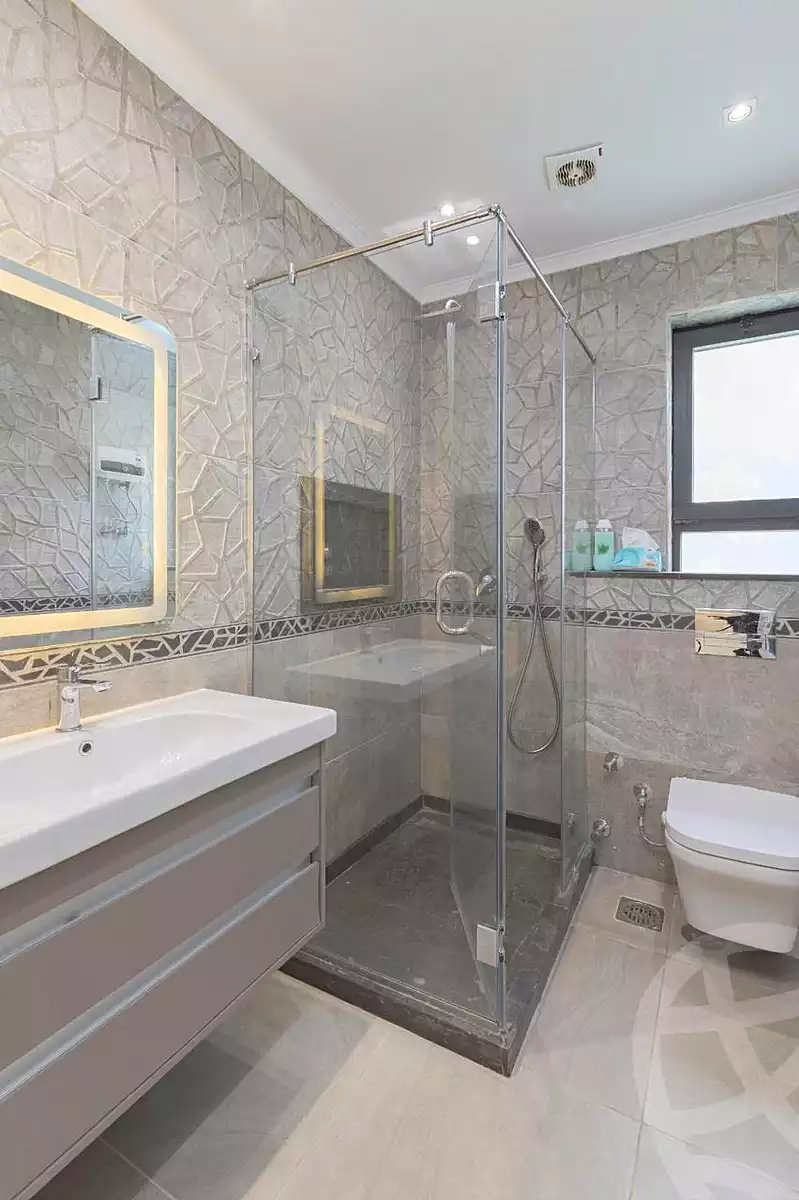 https://aqarmap.com.eg/en/listing/7065138-for-rent-cairo-new-cairo-compounds-lakeview-residence