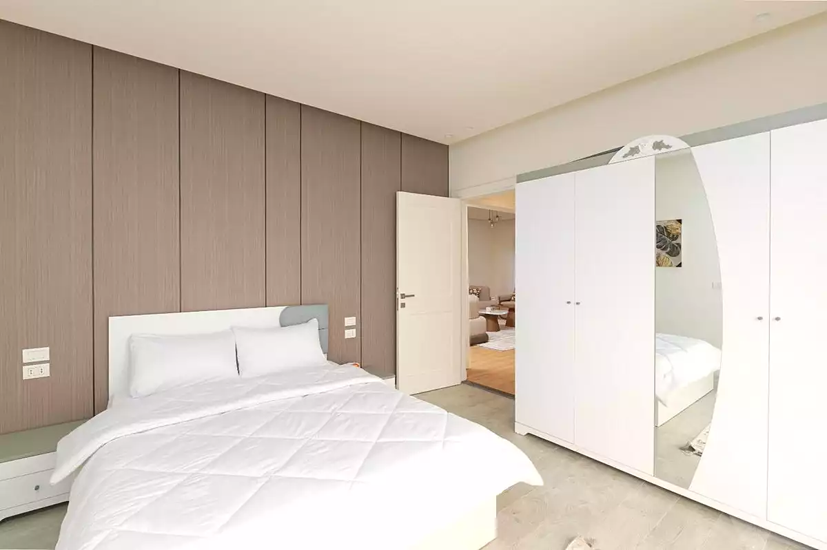 https://aqarmap.com.eg/en/listing/7065181-for-rent-cairo-new-cairo-compounds-lakeview-residence