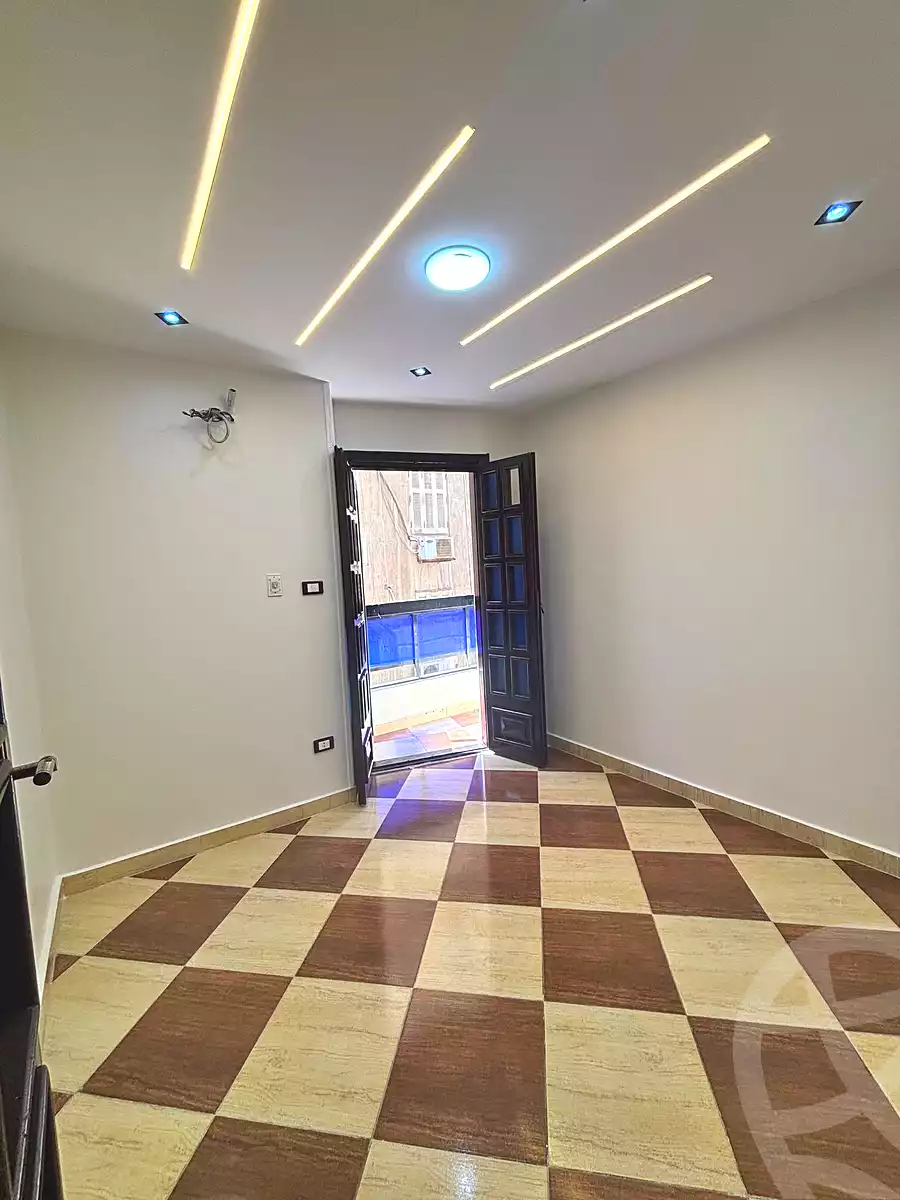https://aqarmap.com.eg/ar/listing/7065281-for-sale-alexandria-el-asafra-shr-45