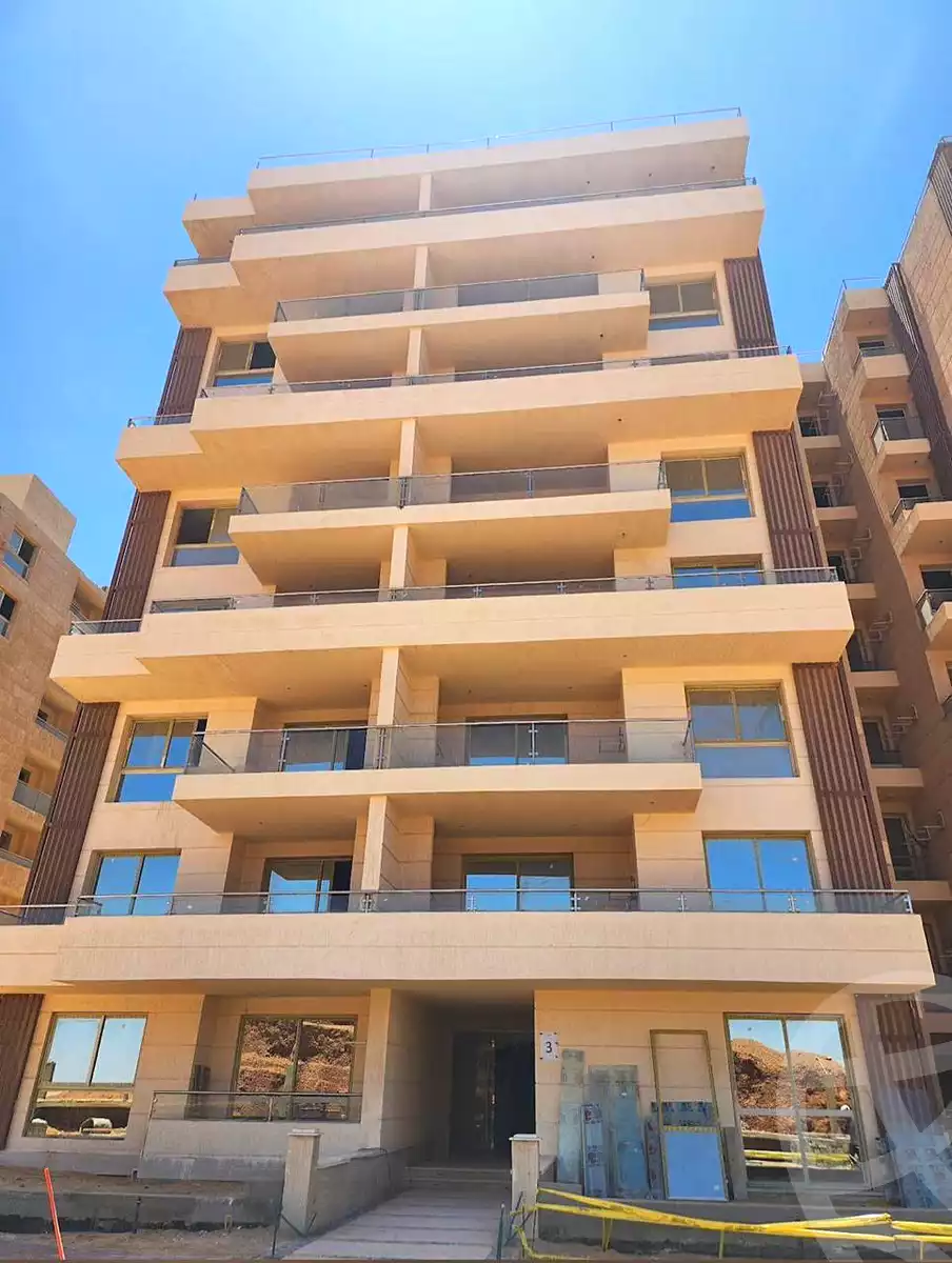 https://aqarmap.com.eg/ar/listing/7063981-for-sale-cairo-new-administrative-capital-r8-tj-msr
