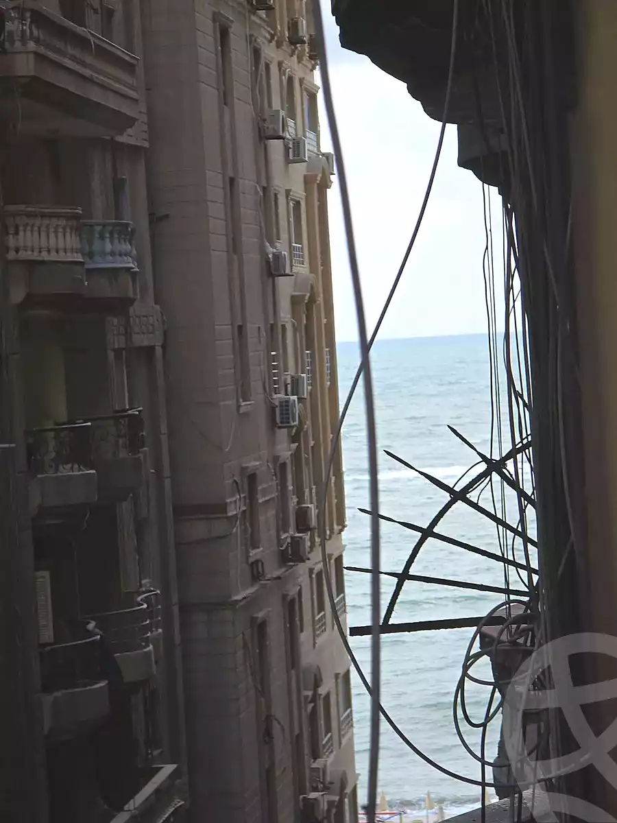 https://aqarmap.com.eg/ar/listing/7065416-for-sale-alexandria-sydy-bshr-sydy-bshr-bhry