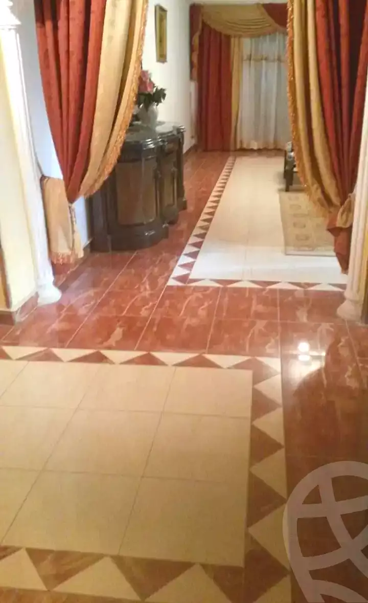 https://aqarmap.com.eg/ar/listing/7066188-for-sale-alexandria-al-agamy-bw-ywsf