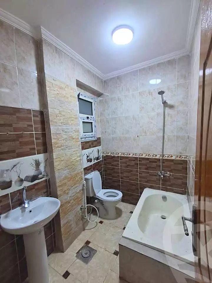 https://aqarmap.com.eg/ar/listing/7066486-for-sale-alexandria-el-asafra-l-sfr-bhry
