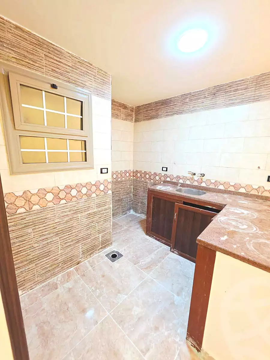 https://aqarmap.com.eg/ar/listing/7066542-for-sale-alexandria-al-agamy-shataa-el-nakheel-street-39