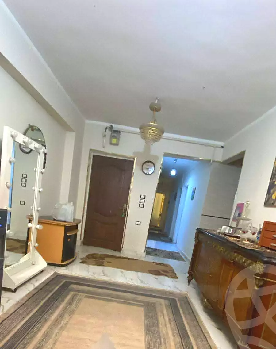 https://aqarmap.com.eg/ar/listing/7066623-for-sale-cairo-nozha-2-el-khamseen-st