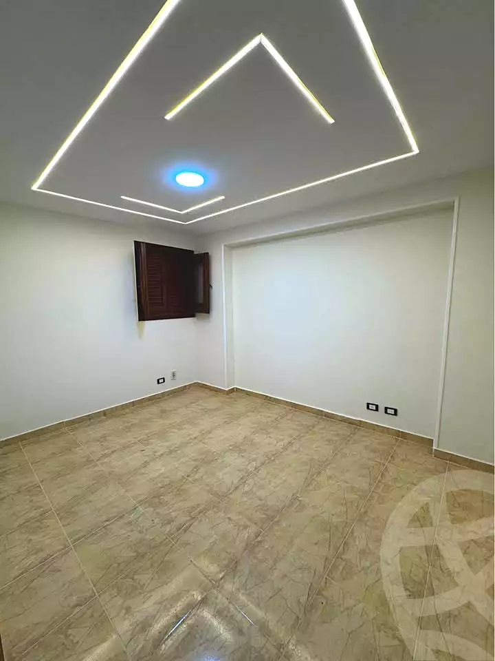 https://aqarmap.com.eg/en/listing/7066663-for-sale-alexandria-sydy-bshr-sydy-bshr-bhry-shr-mhmwd-l-yswy