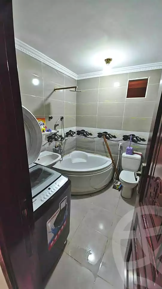 https://aqarmap.com.eg/ar/listing/7066689-for-sale-cairo-helwan-helwan-el-sharkeya-abd-el-rahman-pasha-st