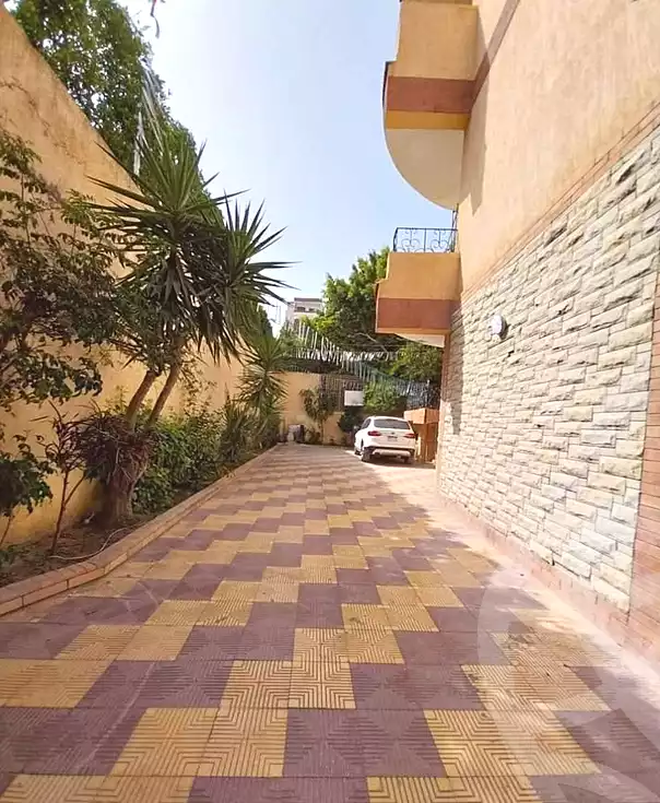 https://aqarmap.com.eg/ar/listing/7067081-for-sale-alexandria-al-agamy-lbytsh-shahr-al-assal-st