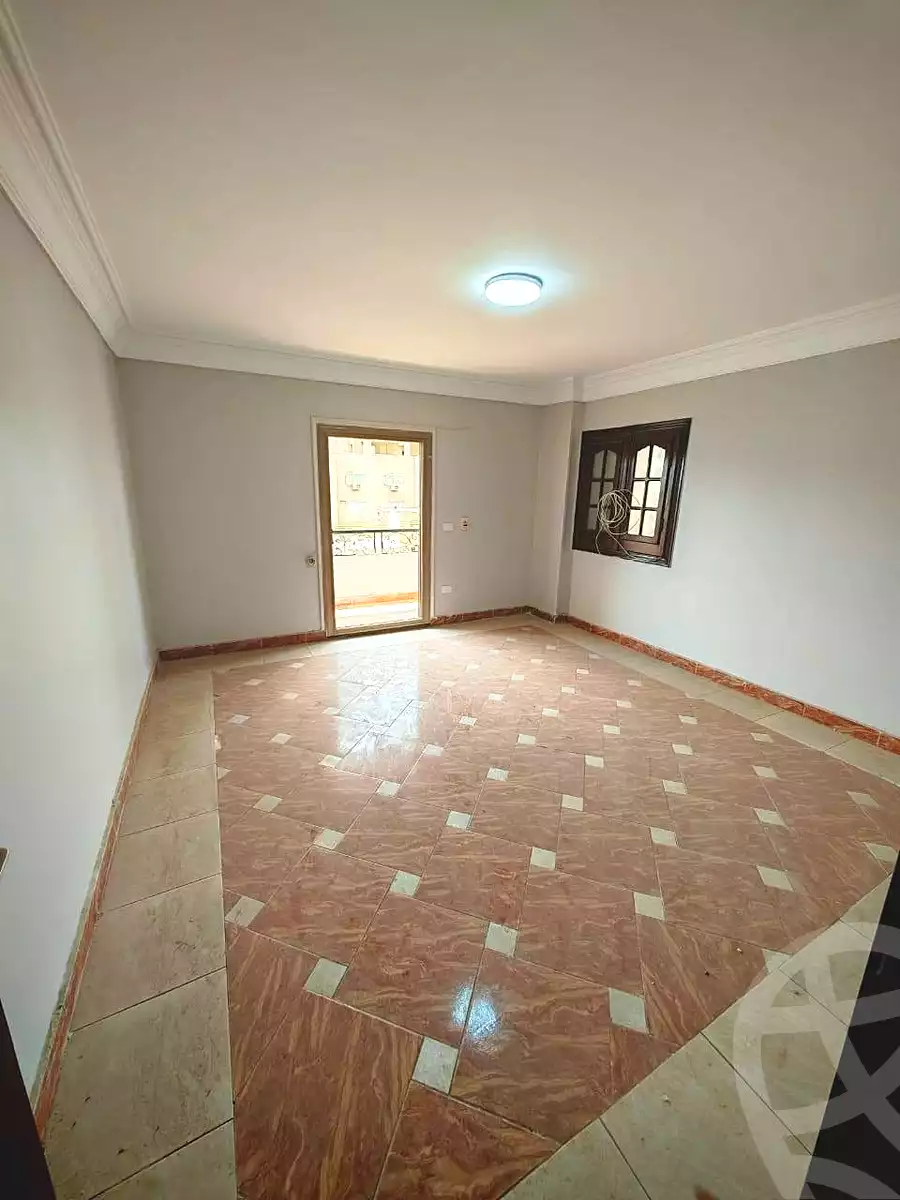 https://aqarmap.com.eg/en/listing/7067134-for-sale-cairo-helwan-ahmed-enci-st