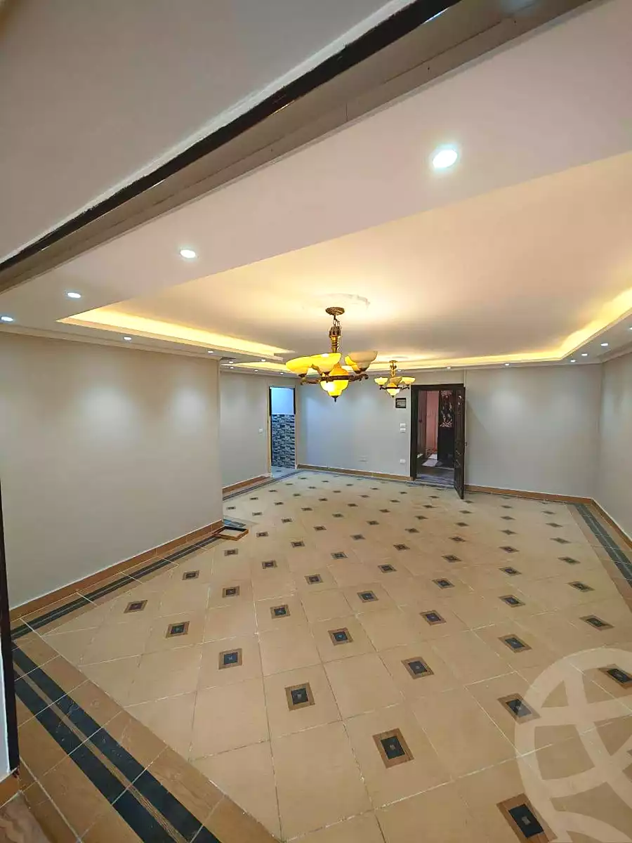 https://aqarmap.com.eg/en/listing/7067134-for-sale-cairo-helwan-ahmed-enci-st