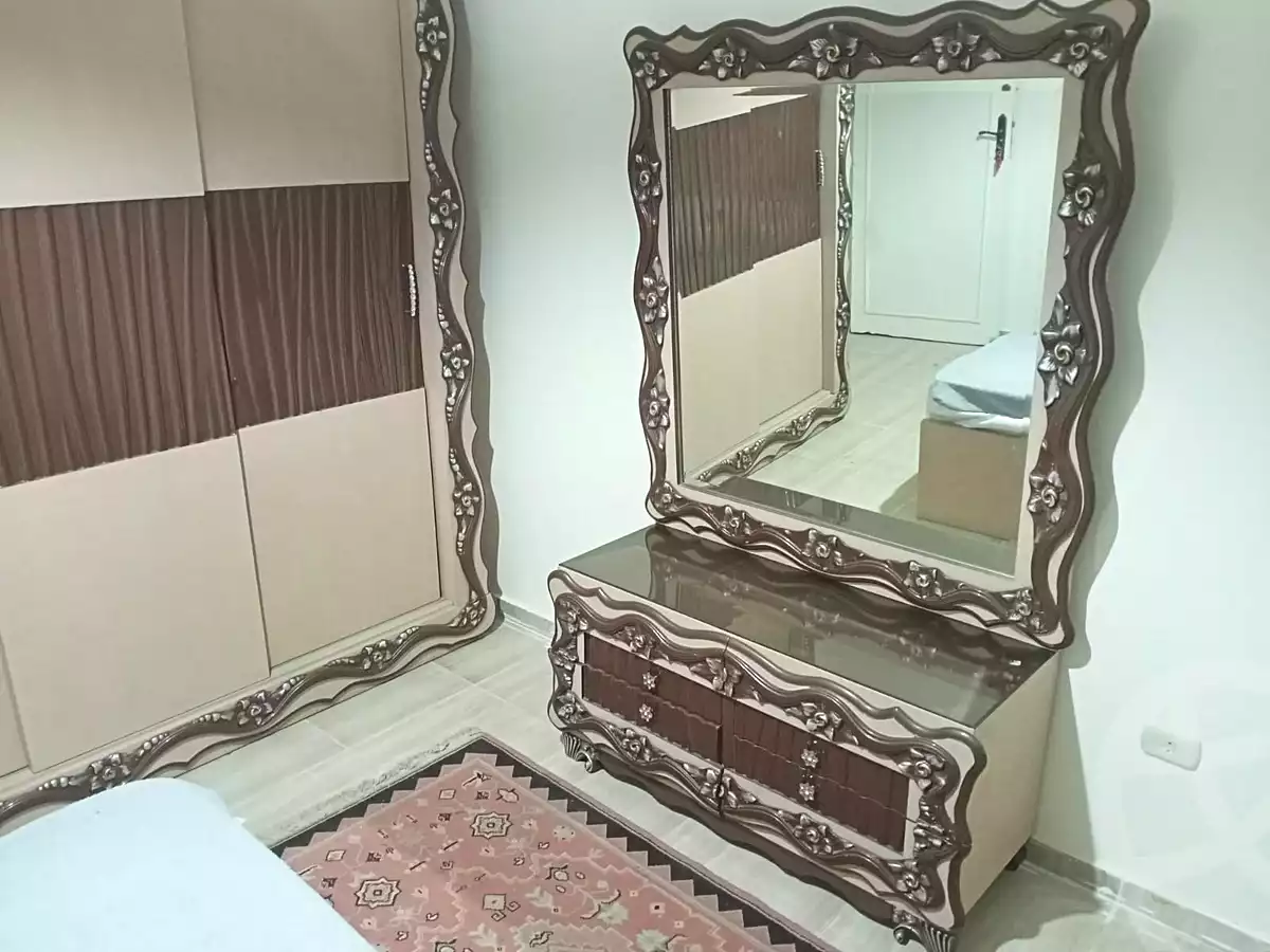 https://aqarmap.com.eg/en/listing/7067786-for-rent-cairo-new-cairo-compounds-la-rose
