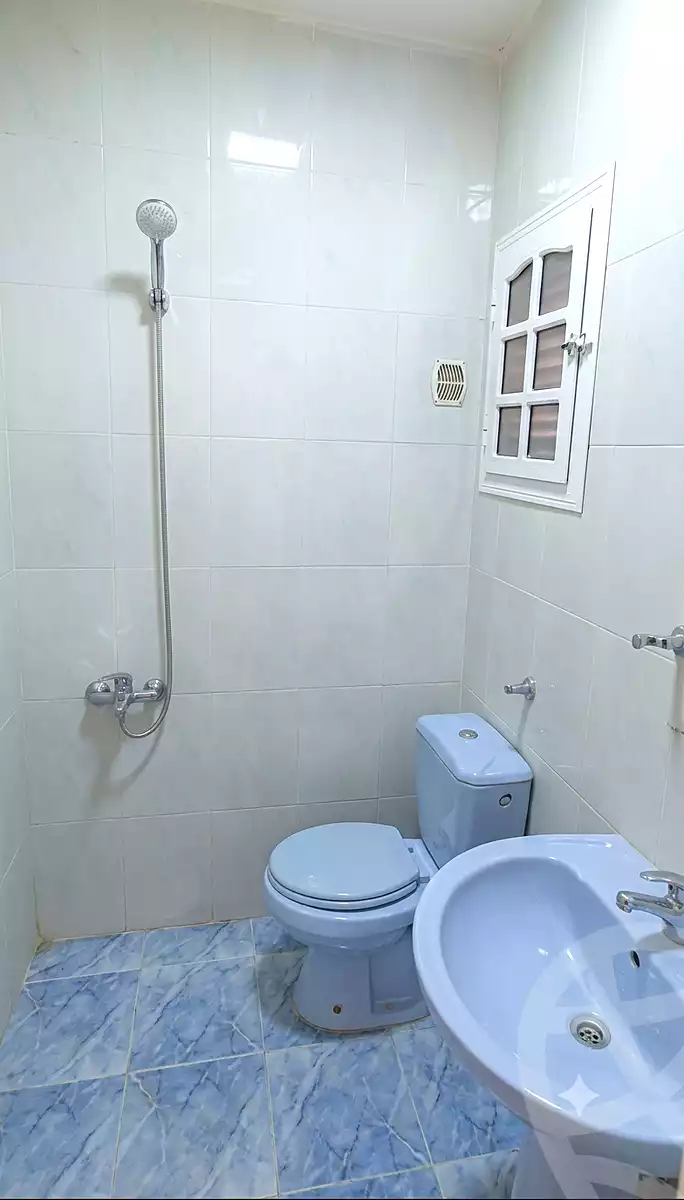 https://aqarmap.com.eg/ar/listing/7067953-for-sale-alexandria-al-agamy-el-hanouvel