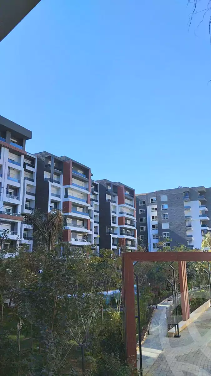 https://aqarmap.com.eg/ar/listing/7068027-for-sale-cairo-new-administrative-capital-r7-la-capitale