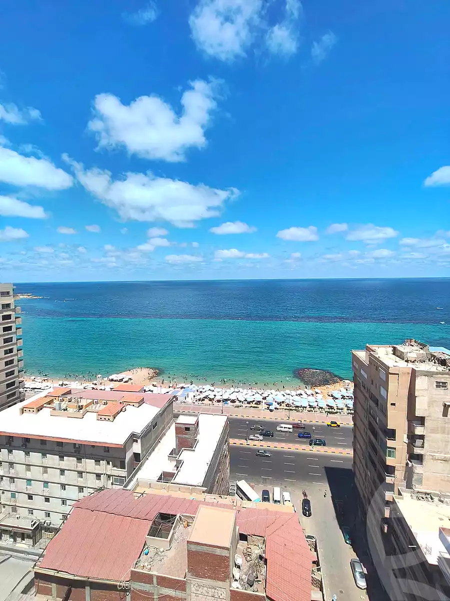 https://aqarmap.com.eg/ar/listing/7068187-for-sale-alexandria-el-asafra-l-sfr-bhry