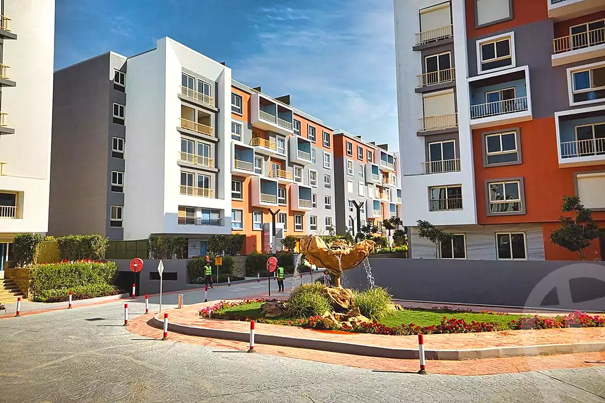 https://aqarmap.com.eg/ar/listing/7068417-for-sale-cairo-new-cairo-compounds-mwrd-fq-llttwyr