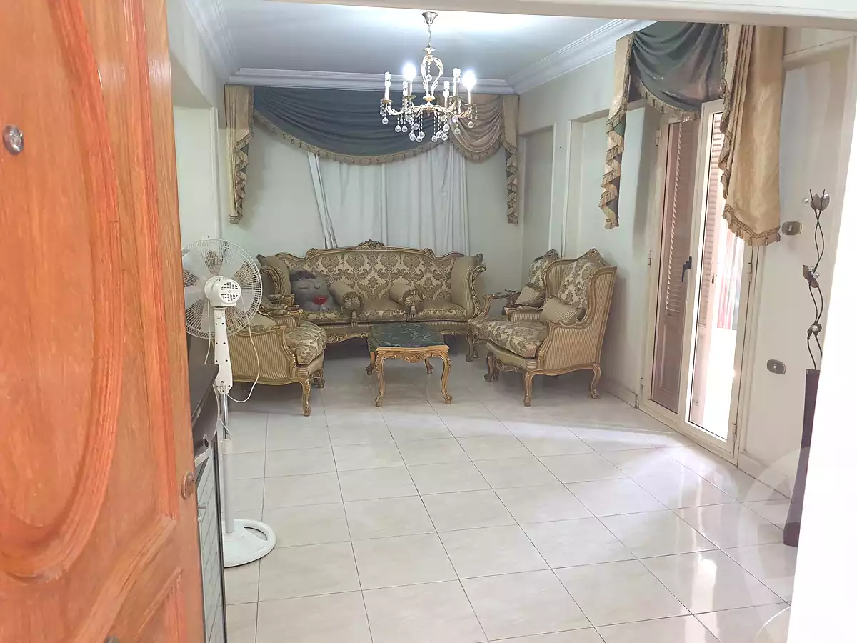 https://aqarmap.com.eg/ar/listing/7068715-for-sale-cairo-heliopolis-el-mahkama-square-el-sheikh-mahmoud-st