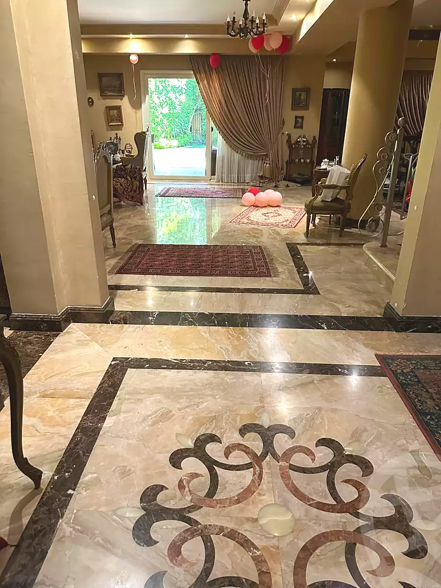 https://aqarmap.com.eg/en/listing/7068795-for-sale-cairo-new-cairo-compounds-les-rois