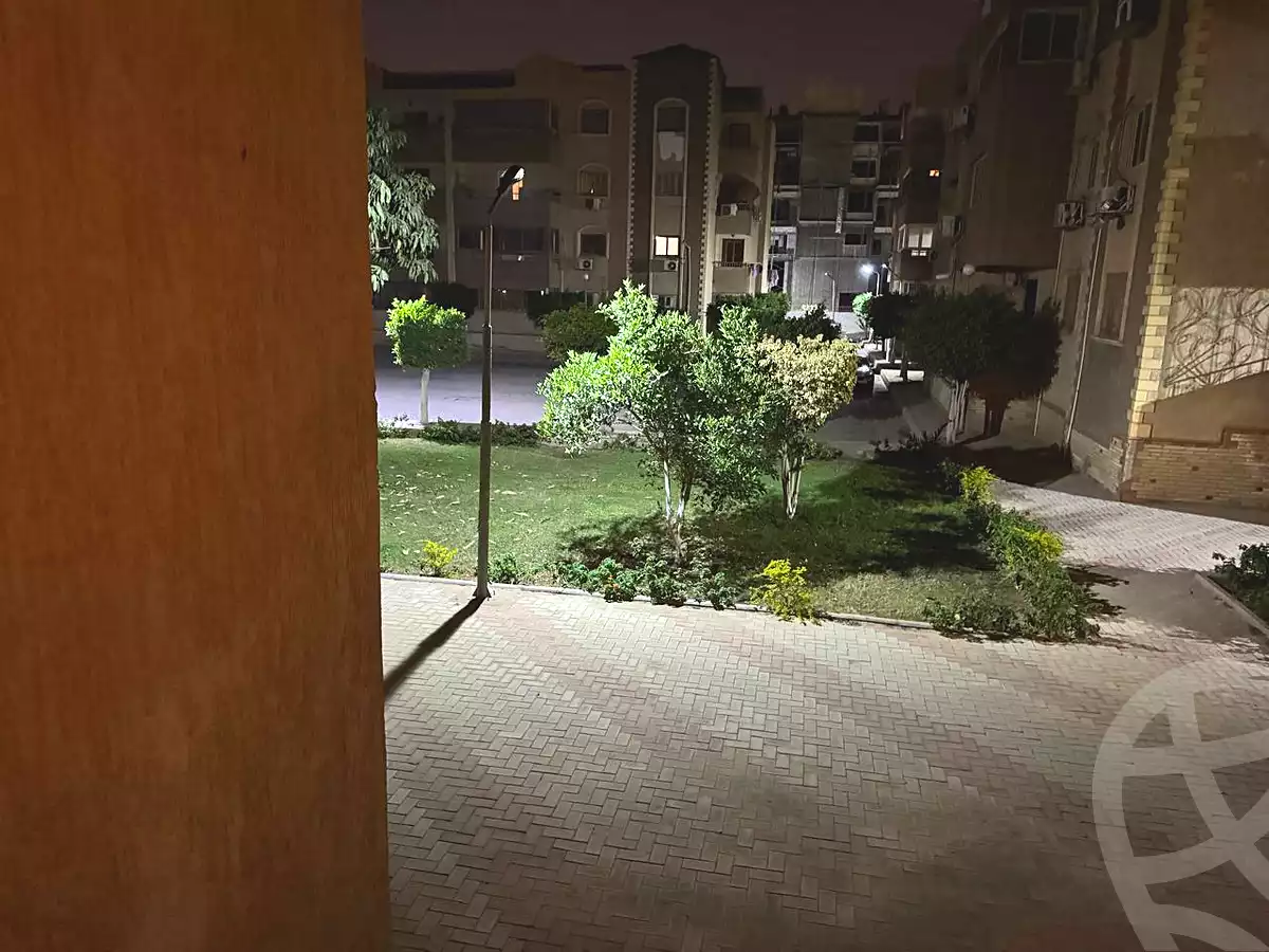 https://aqarmap.com.eg/ar/listing/7068835-for-sale-cairo-new-cairo-compounds-kmbwnd-rwd-lzhr