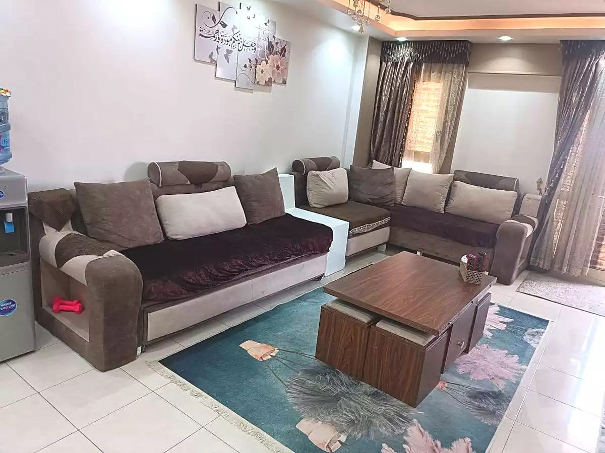 https://aqarmap.com.eg/ar/listing/7069044-for-sale-cairo-helwan-helwan-el-sharkeya-zaki-hawas-st