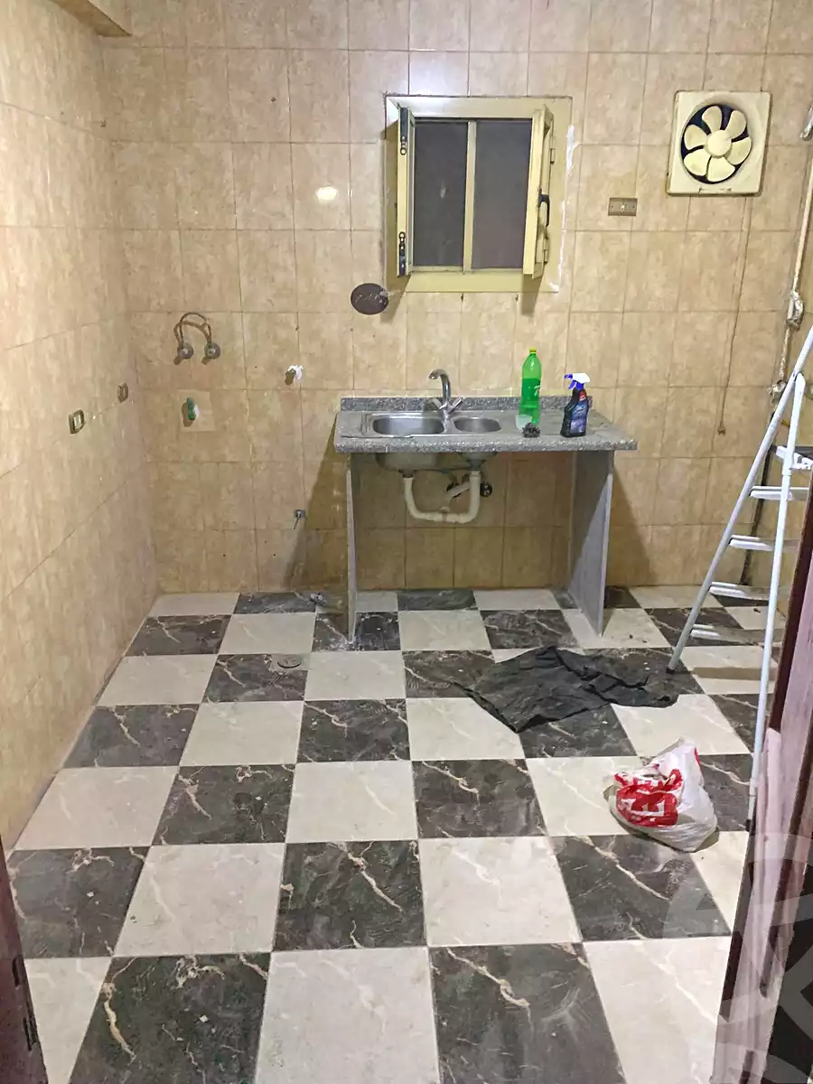 https://aqarmap.com.eg/en/listing/7069073-for-rent-cairo-helwan-helwan-el-sharkeya-thabit-basha-st