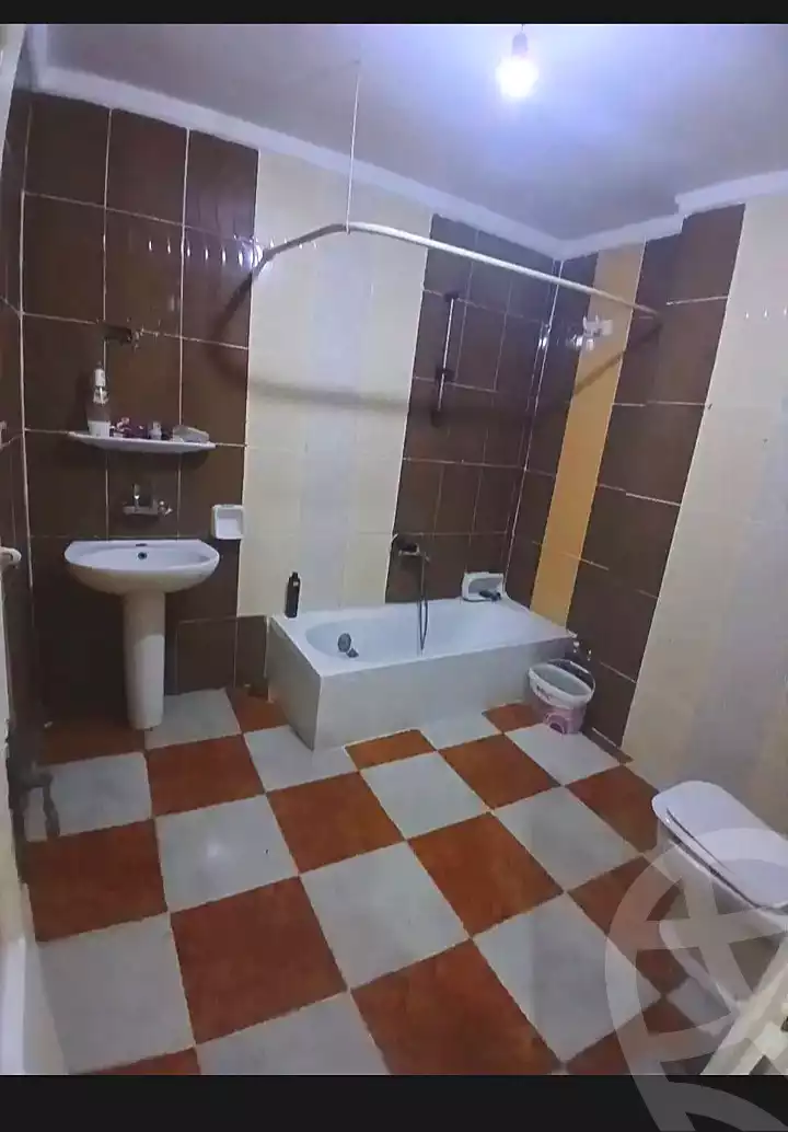 https://aqarmap.com.eg/en/listing/7069105-for-sale-alexandria-el-mandara-alex-el-mandara-bahri-sidi-kamal-st