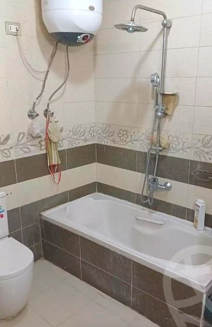 https://aqarmap.com.eg/ar/listing/7069119-for-sale-cairo-ain-shams-ain-shams-el-sharkia-shr-brhym-bd-lrzq