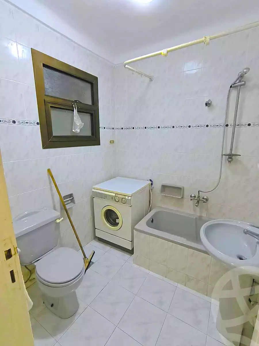 https://aqarmap.com.eg/ar/listing/7069193-for-sale-alexandria-al-agamy-shataa-el-nakheel
